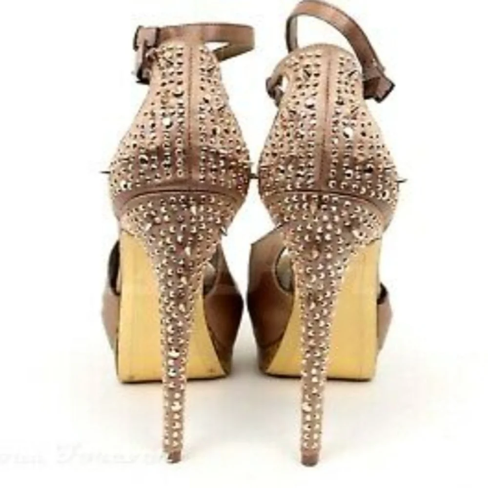 Sam Edelman Gold strappy studded Showgirl satin ankle strap platforms sz 7.5